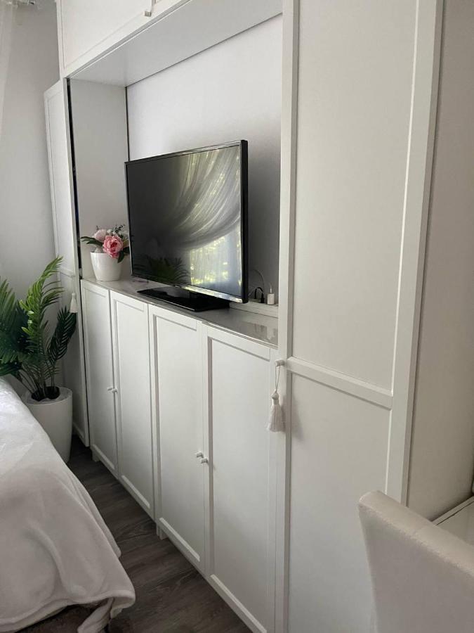 Luxury Room En มาดริด ภายนอก รูปภาพ