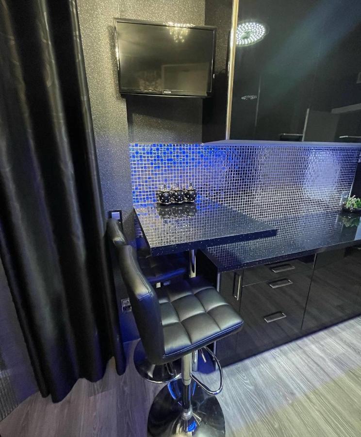 Luxury Room En มาดริด ภายนอก รูปภาพ